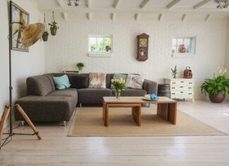 Jak urządzić dom w stylu boho? Sprawdzone sposoby wnętrze boho meble salon