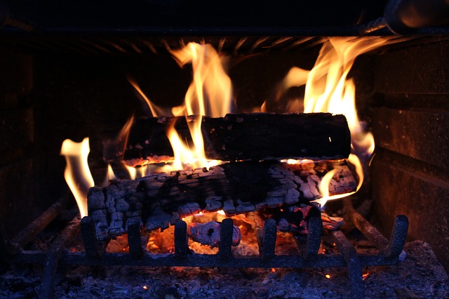 fireplace-2509765_640 Kominki wolnostojące